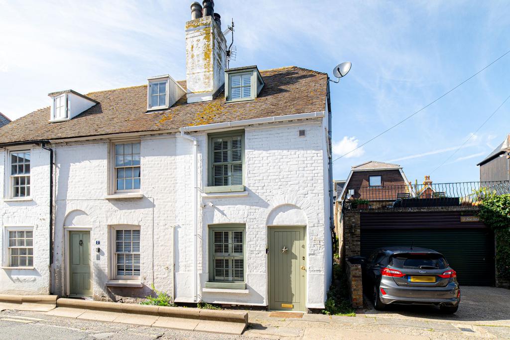 Sea Street, Whitstable, CT5 3 bed end of terrace house for sale £475,000