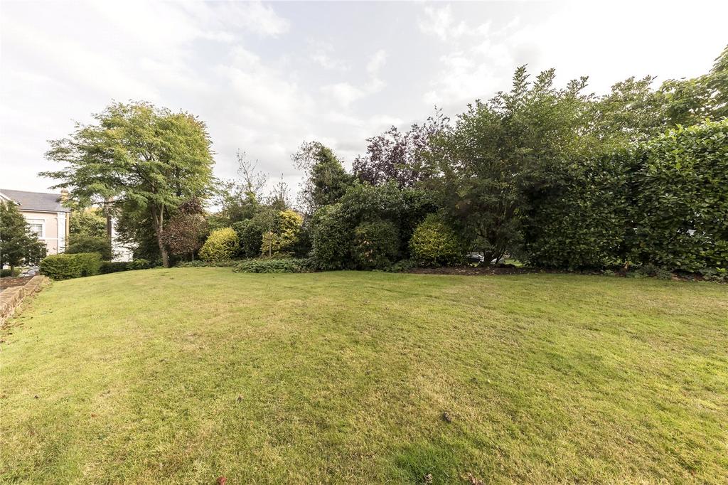 The Glebe, Blackheath, SE3 1 bed apartment for sale £259,000
