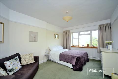 56 Bramshaw Rise, New Malden, KT3 5JU