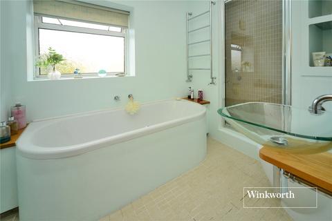 56 Bramshaw Rise, New Malden, KT3 5JU
