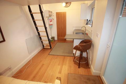 undefined, Hibbert Street, Luton LU1