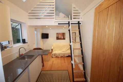 undefined, Hibbert Street, Luton LU1