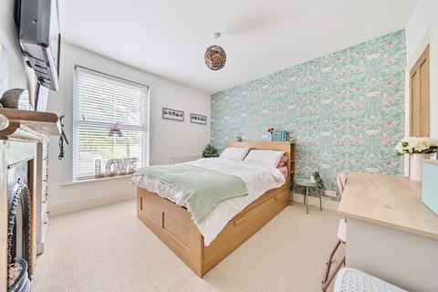 2 bedroom terraced house for sale, Whitstable Road, Faversham, ME13