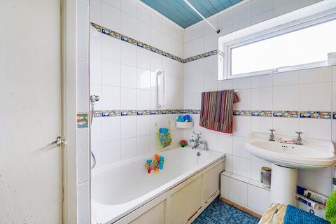 14 Larch Close, Southmoor, Abingdon, OX13 5DD