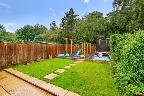 14 Larch Close, Southmoor, Abingdon, OX13 5DD