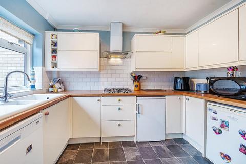 14 Larch Close, Southmoor, Abingdon, OX13 5DD