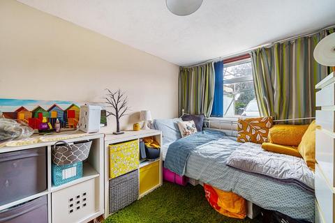 14 Larch Close, Southmoor, Abingdon, OX13 5DD