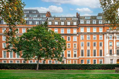 undefined, Grosvenor Square, Mayfair, London, W1K