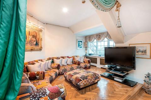 undefined, Grosvenor Square, Mayfair, London, W1K