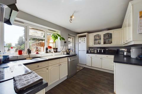 6 Myrtle Green, Hemel Hempstead, HP1 2NF