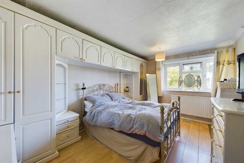 6 Myrtle Green, Hemel Hempstead, HP1 2NF