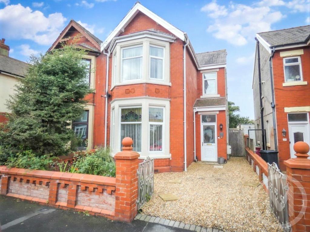 Holmfield Road, Bispham 3 bed semidetached house for sale £198,950