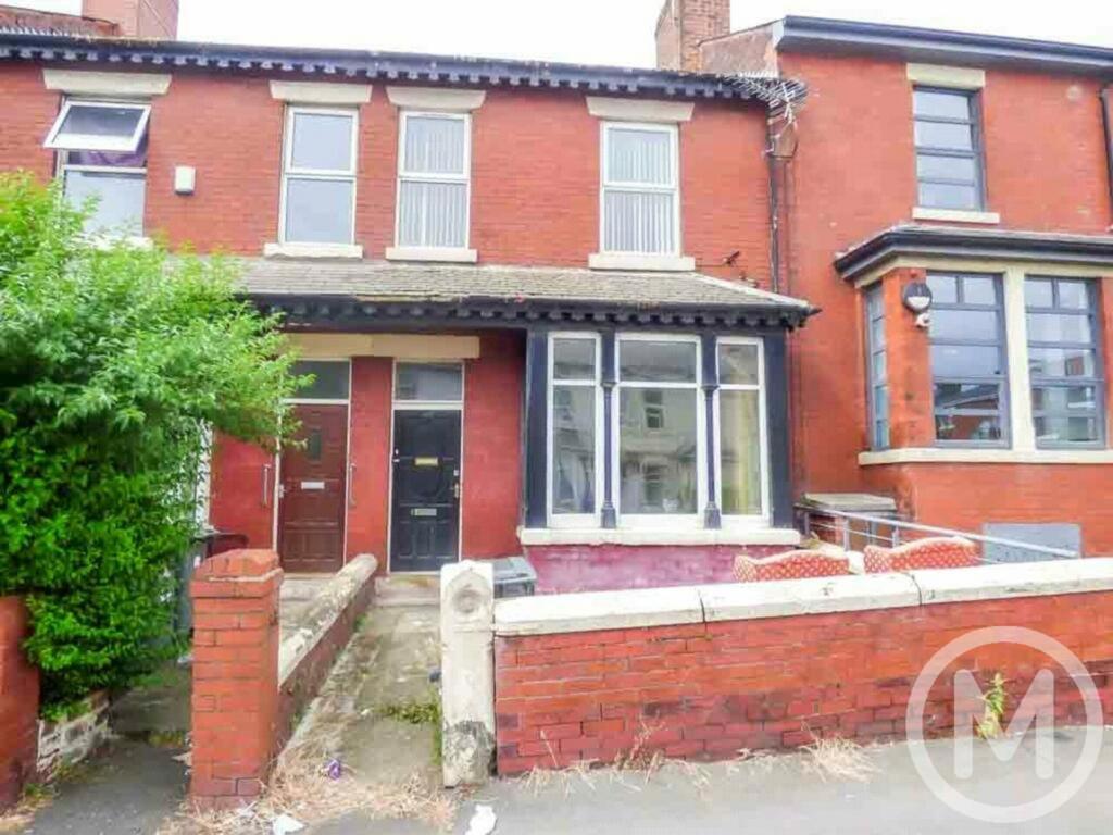Buchanan Street, Blackpool 2 bed flat for sale £79,950