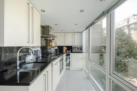 2 bedroom flat for sale, St. Johns Wood Park, London, NW8.