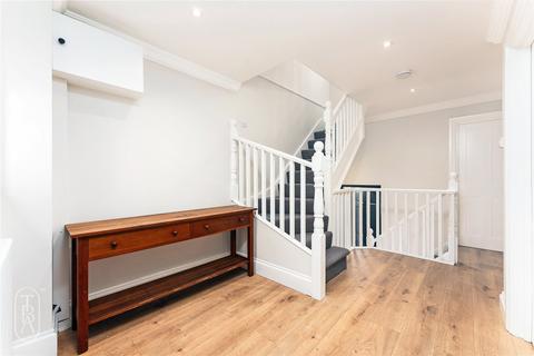 4 bedroom terraced house to rent, Globe Road, London, E2