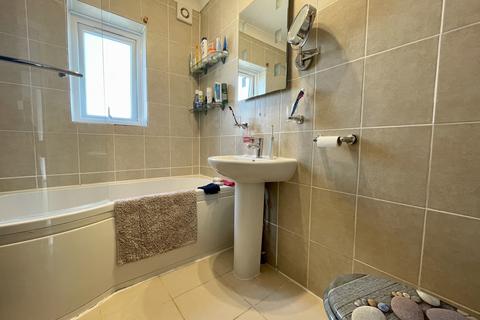 38 Hyperion Avenue, Polegate, BN26 5HU