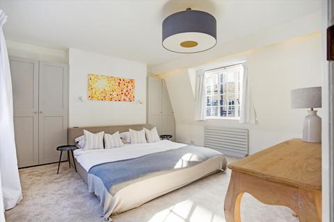 4 bedroom terraced house for sale, Wyndham Mews, London, W1H