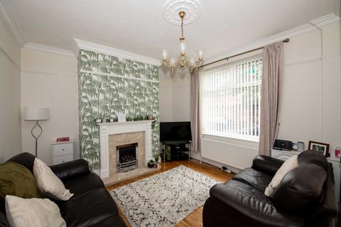 2 bedroom terraced house to rent, Kingswood Road, Prestwich