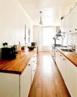 2 bedroom apartment for sale, Yerbury Road, London