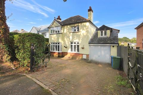 5 bedroom detached house for sale - Clarendon Road, Broadstone, Dorset, BH18