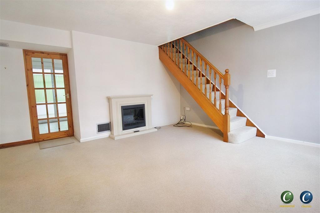 Foxglove Close, Etchinghill, Rugeley, WS15 2SJ 3 bed link detached