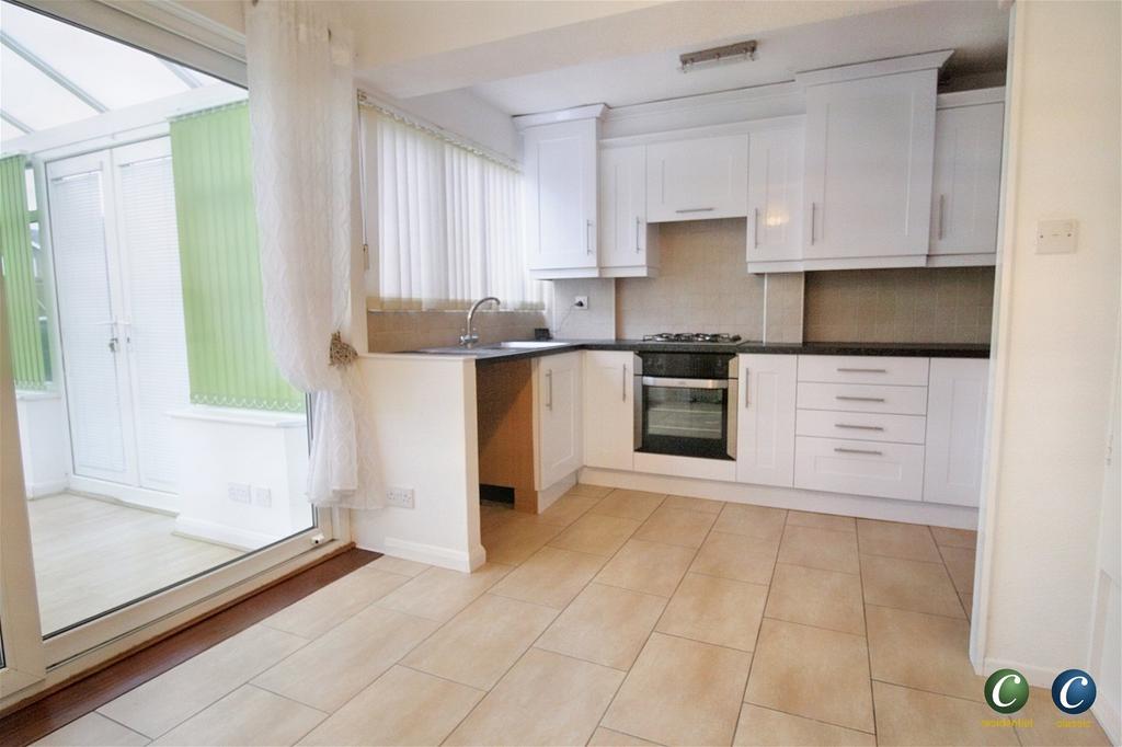 Foxglove Close, Etchinghill, Rugeley, WS15 2SJ 3 bed link detached house for sale £245,000