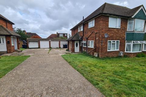 Garage to rent - Garage Sterling Avenue, Edgware, HA8