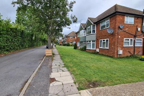 Garage to rent - Garage Sterling Avenue, Edgware, HA8