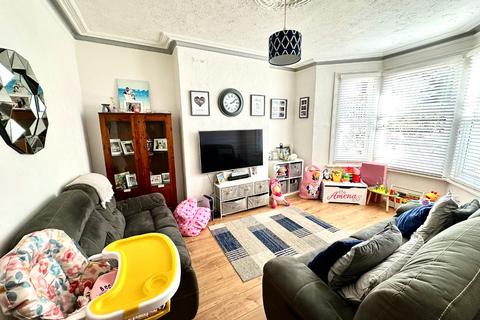 1 bedroom ground floor maisonette for sale - Garden Flat,  Herbert Road, Woolwich, London, SE18 3PZ