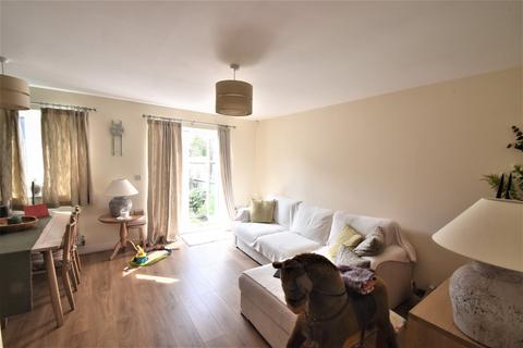 2 bedroom end of terrace house for sale - Brudenell Close, Amersham, Bucks, HP6