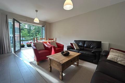 2 bedroom apartment to rent, London Road, Binfield, Bracknell, Berkshire, RG42