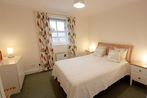 2 bedroom apartment to rent, Middleton Court, Hutton Terrace, Newcastle Upon Tyne