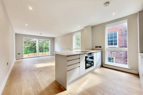2 bedroom flat to rent, St Georges Gardens, Bramhall Lane, Stockport, SK2