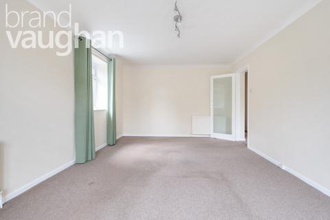 2 bedroom flat to rent, Park Manor, London Road, Brighton, BN1