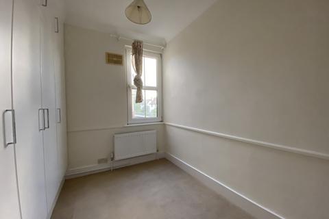 2 bedroom terraced house to rent, Cambridge Road, Ely