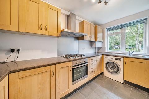 37 Beaconsfield Close, London, W4 4EL