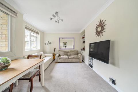 37 Beaconsfield Close, London, W4 4EL