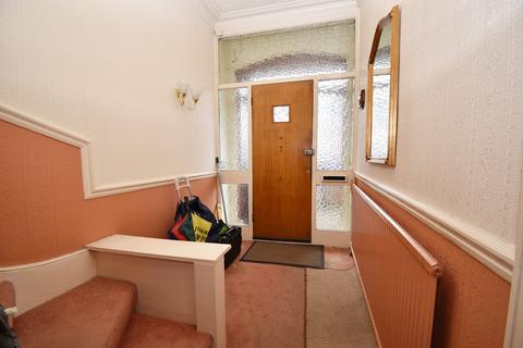 3 bedroom end of terrace house for sale - Hale End Road, Highams Park, London. E4 9PB