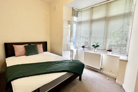 2 bedroom apartment to rent, Penywern Road, Earls Court, London, SW5