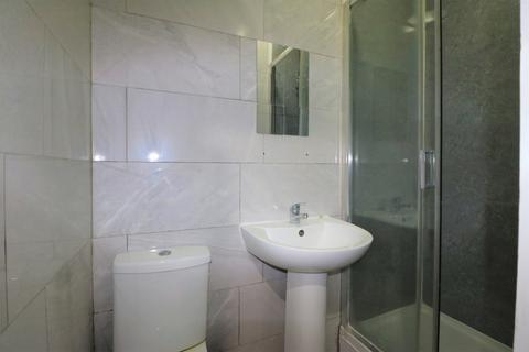 1 bedroom in a house share to rent, Cecil Avenue, Barking IG11