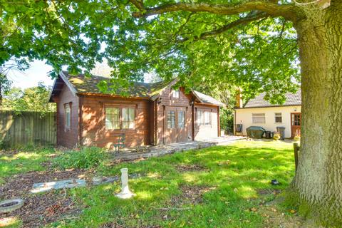 4 bedroom detached bungalow for sale, Hope End, Little Canfield