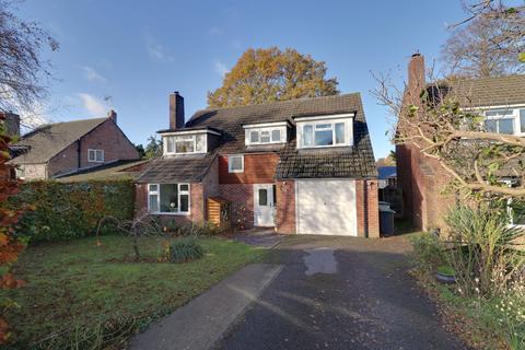 5 bedroom detached house for sale, ROUNDWAY, WATERLOOVILLE