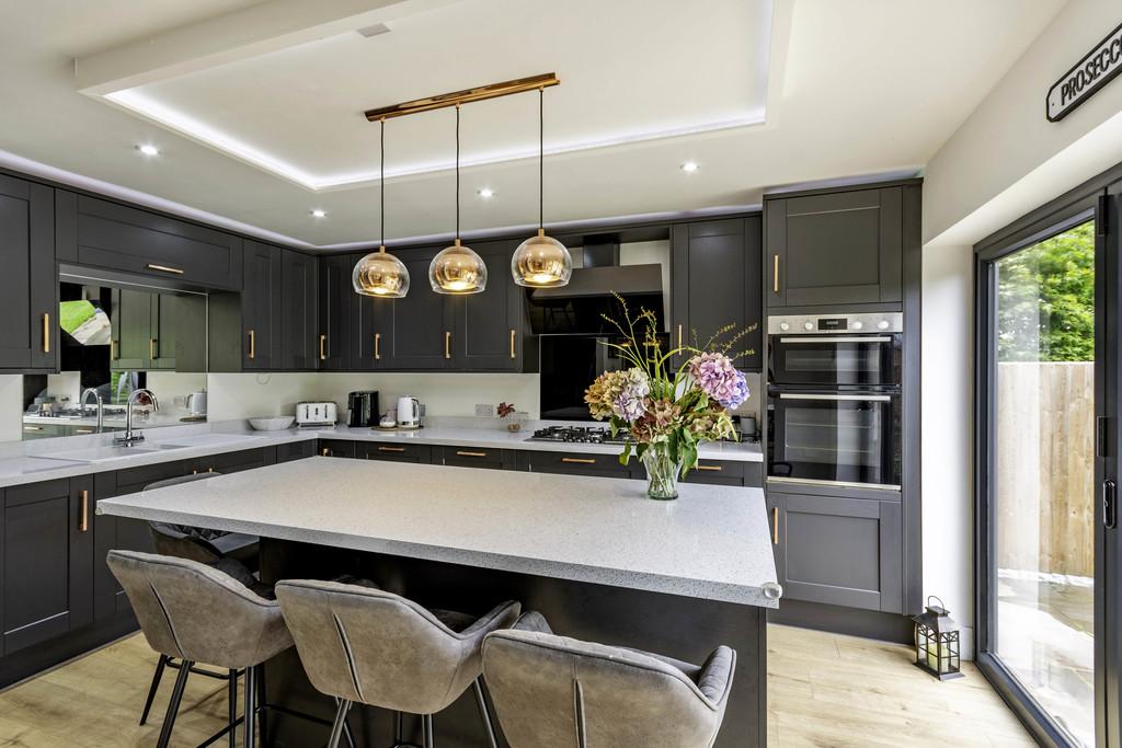 Priestgate, East Markham, Newark 4 bed semidetached house for sale £