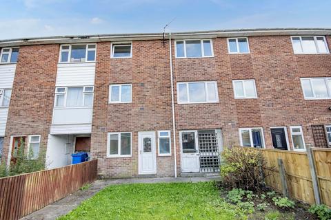 29 Armstrong Road, Retford, DN22 6QX