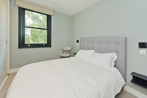 2 bedroom flat to rent, Blenheim Crescent, London, W11
