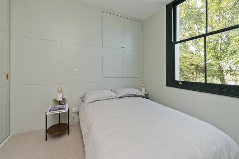 2 bedroom flat to rent, Blenheim Crescent, London, W11