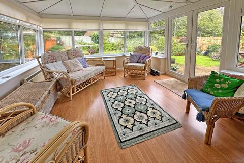 3 Pridhams Way, Exminster, Exeter, EX6 8TA