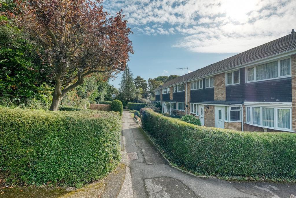 Tredington Close, Woodrow South, Redditch B98 7UR 3 bed terraced house