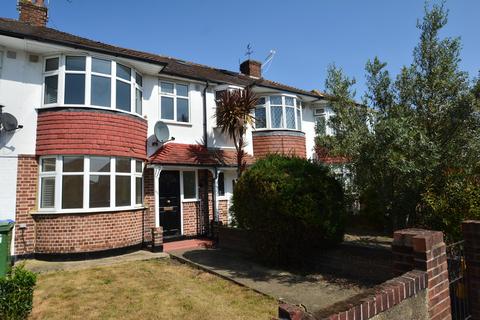 3 bedroom terraced house to rent, Hersham Road