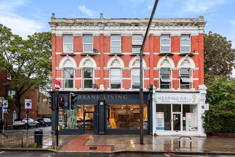 1 bedroom apartment to rent - Chiswick High Road London W4